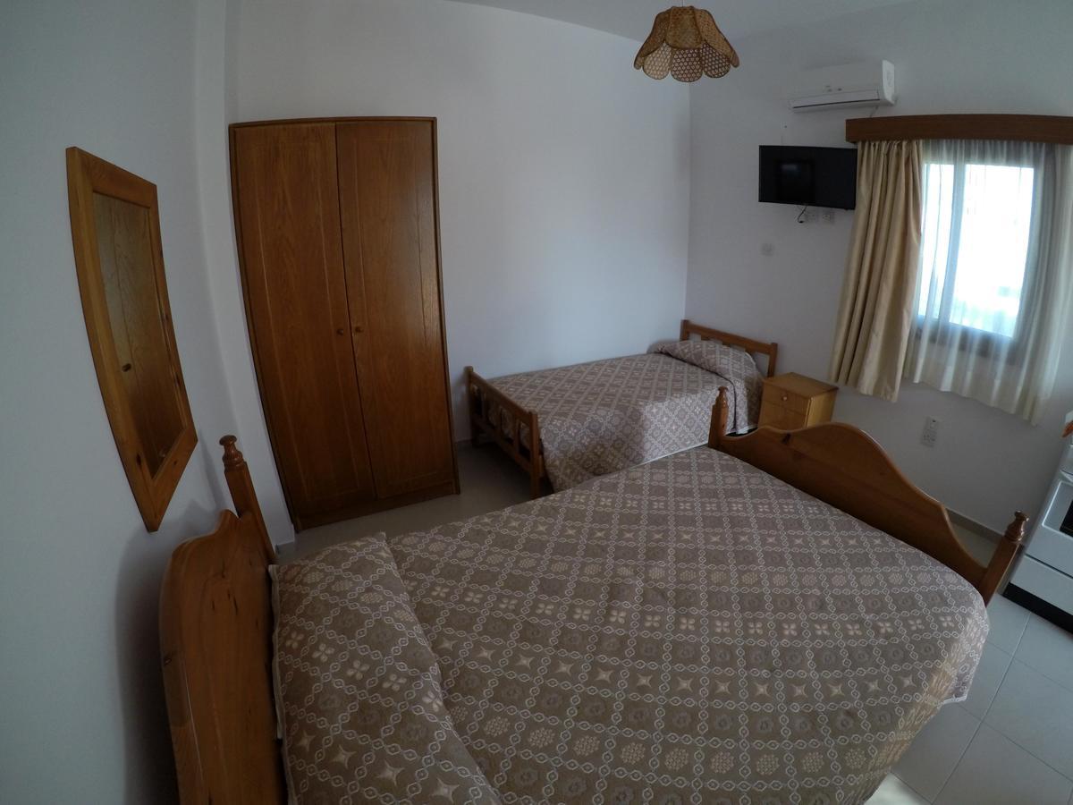 Dimma Seaside Houses Paphos Room photo